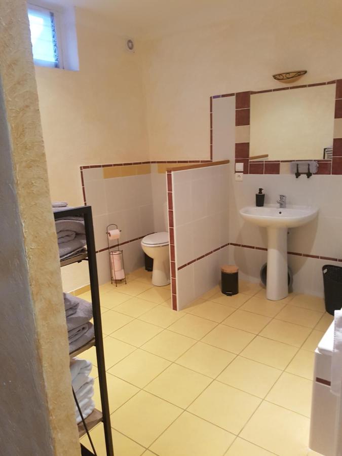 Les Belles Nuits Bed & Breakfast Le Bousquet-d'Orb Exterior foto